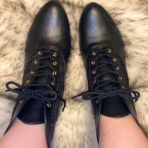Black vintage almond toe cosplay Victorian Lace Ankle Boots (Mid Heel)